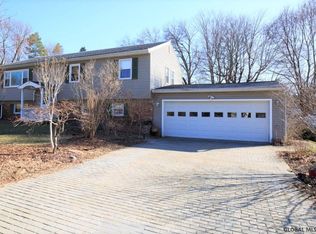 12 Malpass Rd, Albany, NY 12203