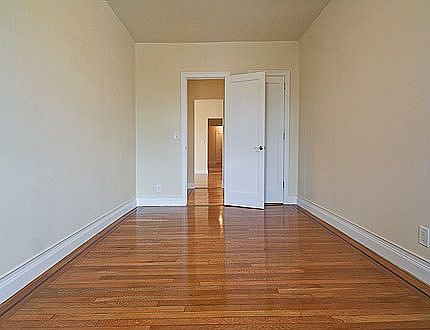 5th image of 3614 165th St #4NNE4E