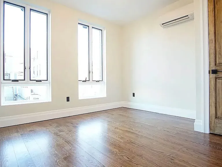 81 Stockholm St #4R — Photo 8