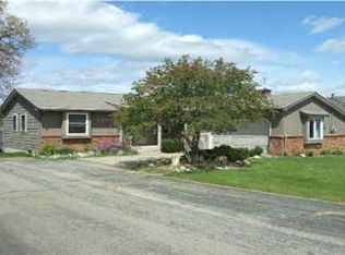 5627 E Deer Point Ct, Newaygo, MI 49337