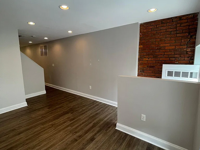 2618 Boone St — Photo 7
