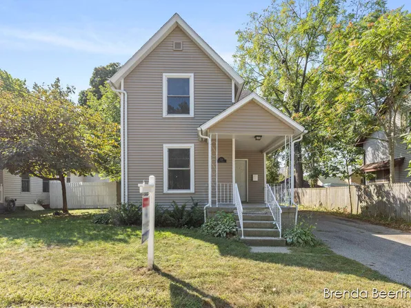 214 Dale St NE, Grand Rapids, MI 49505