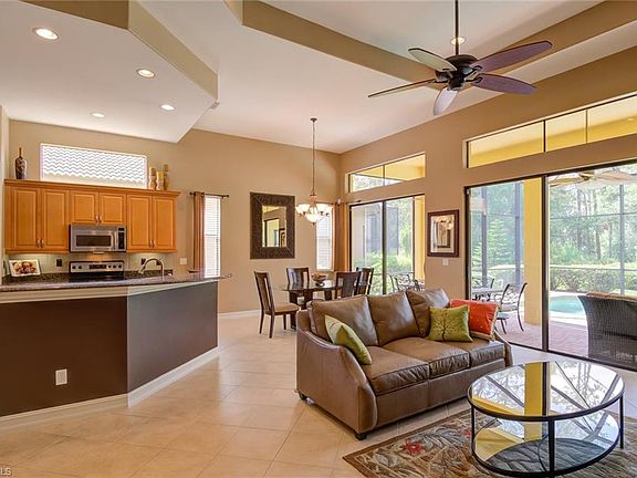 4th image of 8271 Provencia Ct