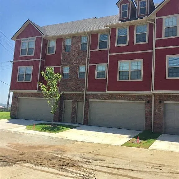 2733 W Cottonwillow Way — Photo 1