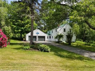 35 Stanley Rd, Springvale, ME 04083