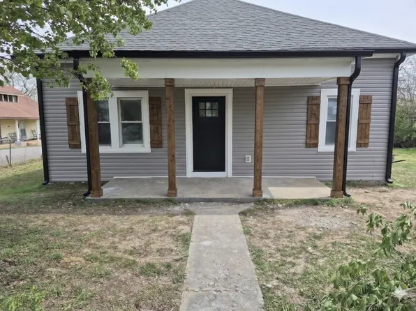 623 4th Ave N, Lewisburg, TN 37091