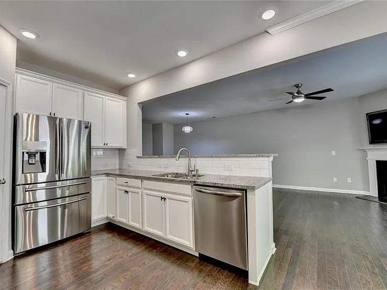 7245 Heritage Oak Ct — Photo 22