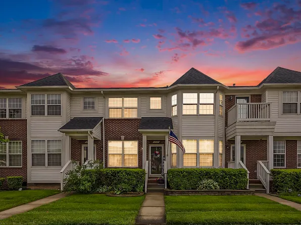 29124 Philadelphia Dr, Chesterfield, MI 48051