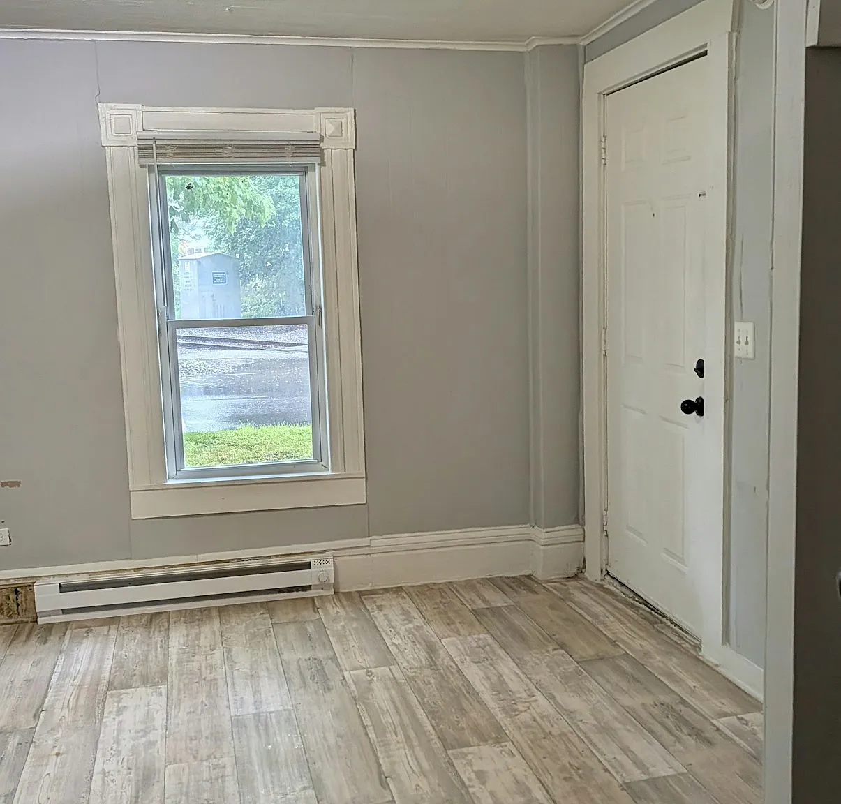 35 Clinton Street, Unit 35B — Photo 4