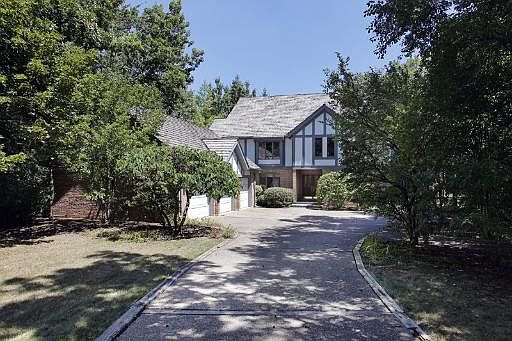 1st image of 1333 W Estate Ln E