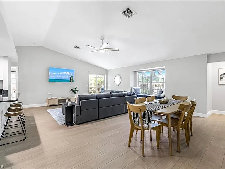 45 Wickliffe Dr — Photo 13