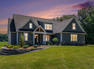 1890 N 3rd St, Kalamazoo, MI 49009