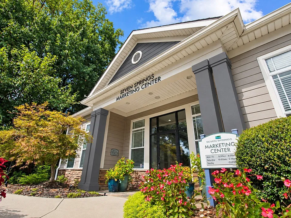 Seven Springs Apartments