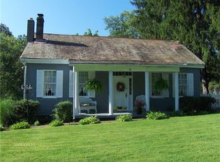 14 State Line Rd, Burgettstown, PA 15021