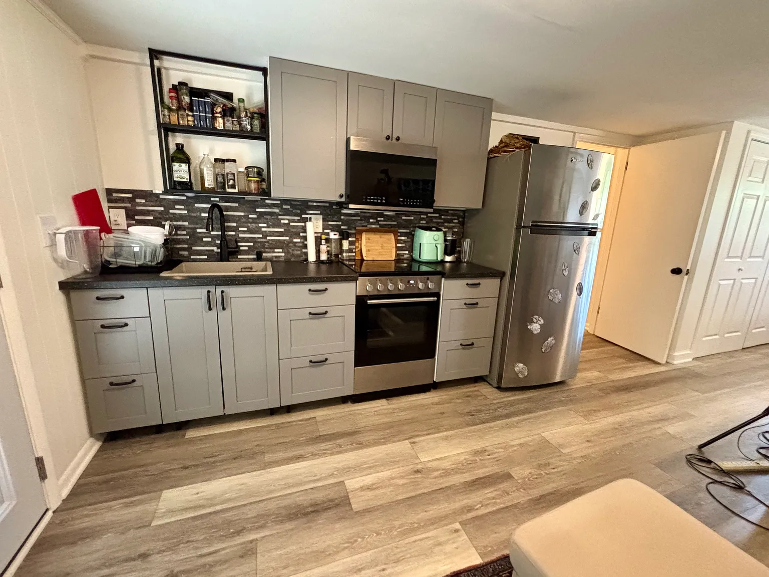 Studio, 500 sqft, $1,150 — Photo 3