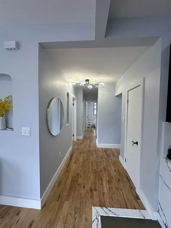 3 bed, 1.0 bath, 1000 sqft, $10,000 — Photo 3
