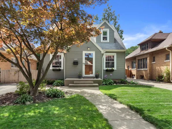 2615 North 68th STREET, Wauwatosa, WI 53213