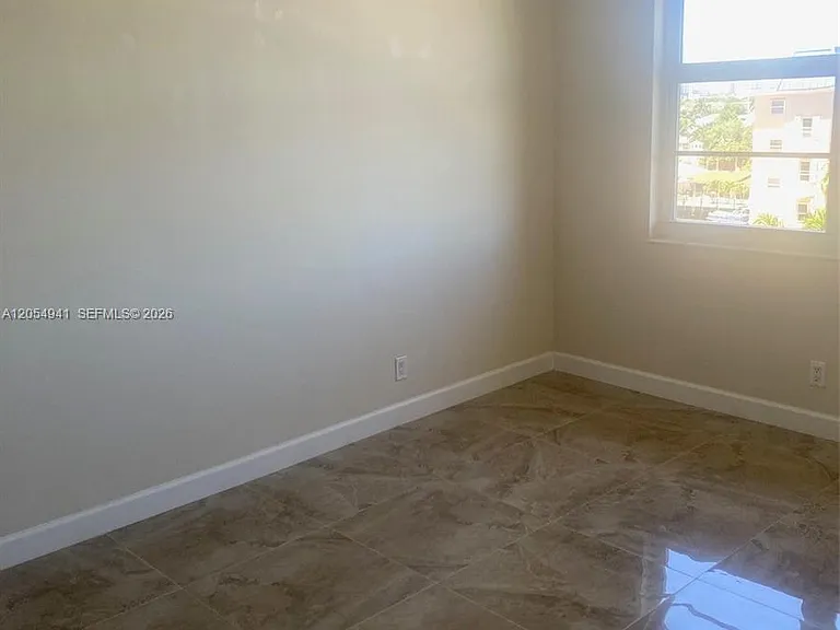 1600 SE 15th St #601 — Photo 28