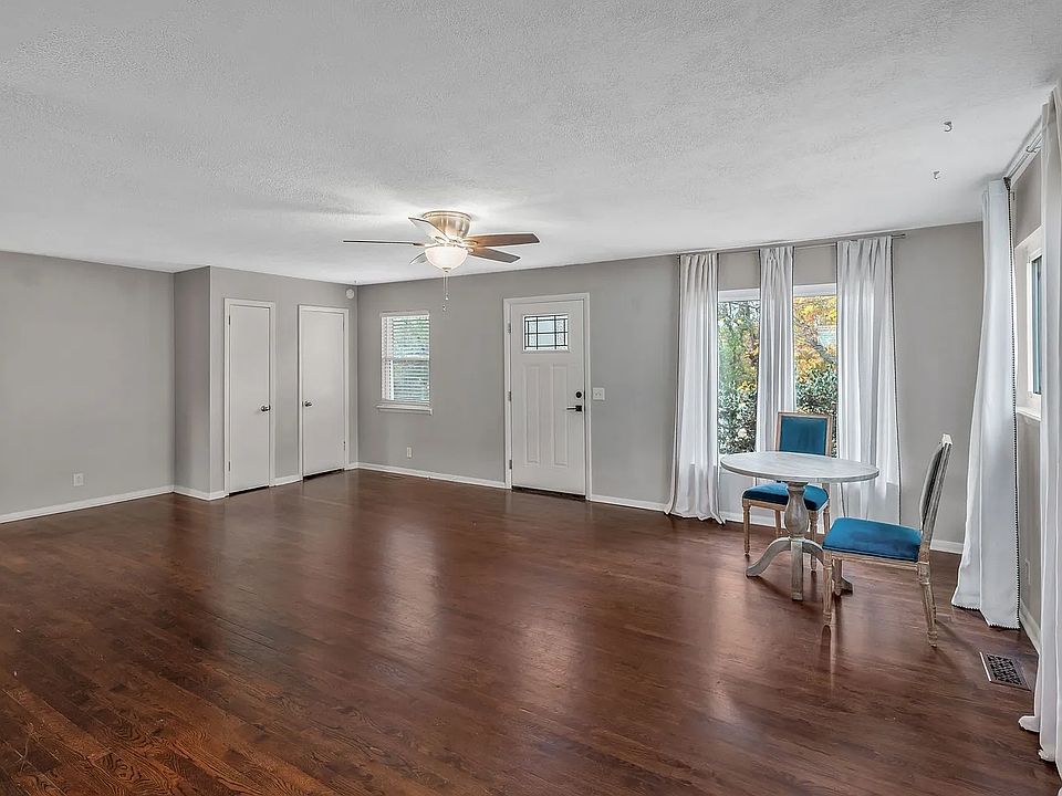 2nd image of 2721 Jones Ave