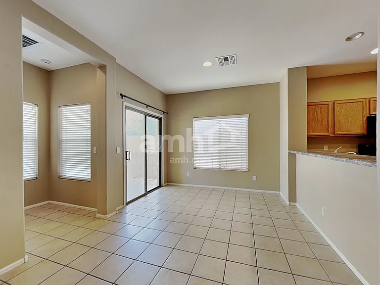 2567 W Amber Sun Dr — Photo 5