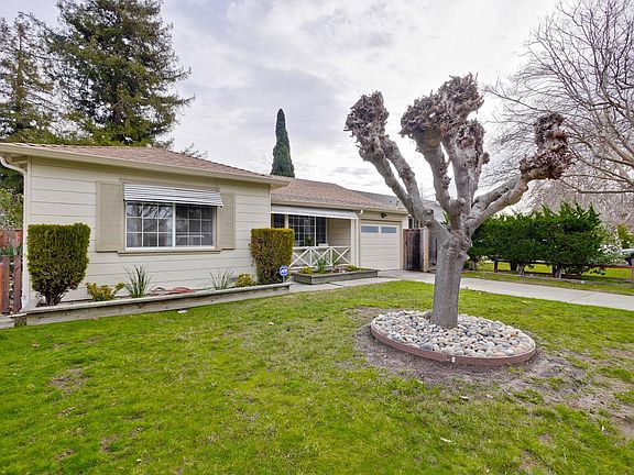 4th image of 25 Yarnall Pl