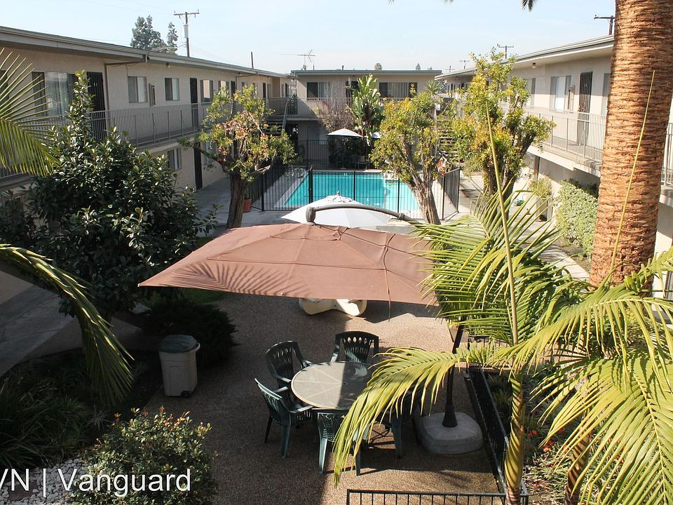 1st image of 12417 Benedict Ave APT B3