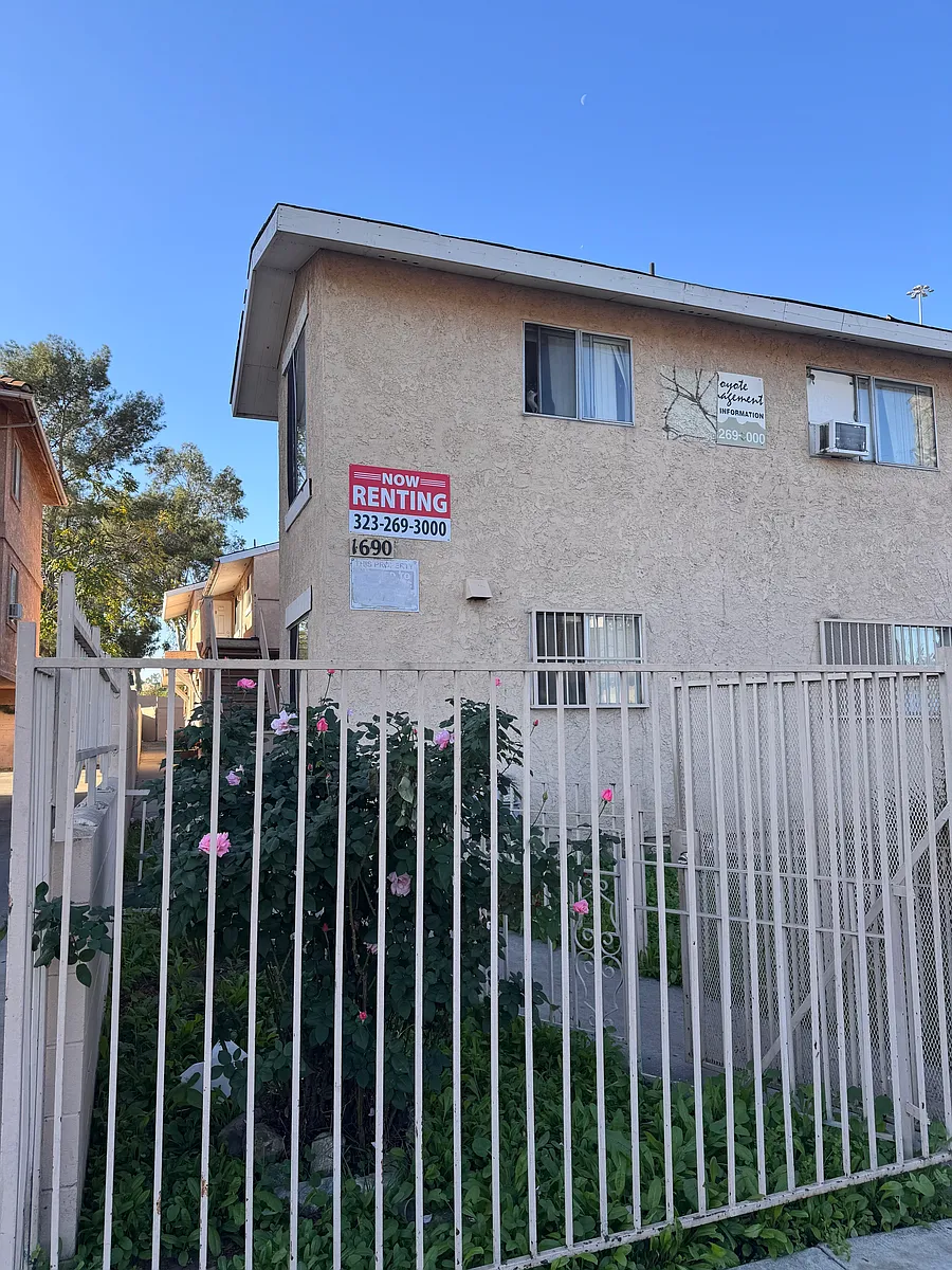Building Photo - 1690 Pomeroy Ave #6