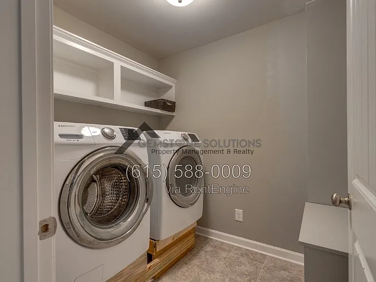 9055 Wheeler Dr — Photo 32