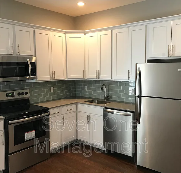 132 Sumac St #2R — Photo 1