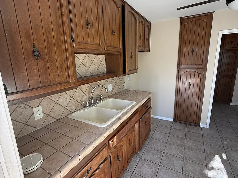 3969 Everest Ave #1 — Photo 8