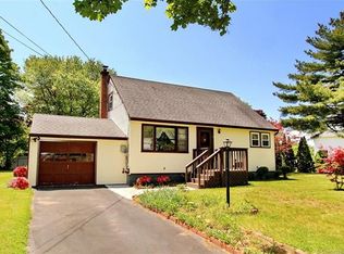 15 Gibson Rd, Milford, CT 06461