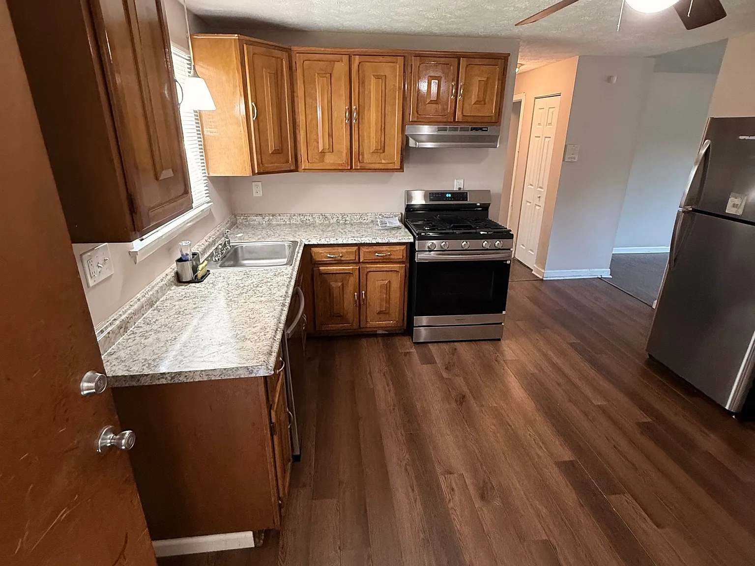 2 bed, $2,050 — Photo 3