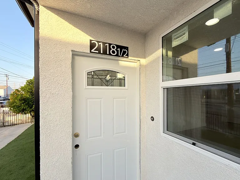Brand New Luxury 4 & 5 Bed Units — Photo 21