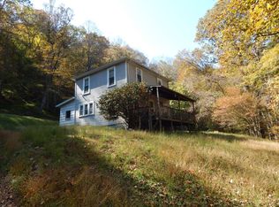 222 Cornwallis Rd, Cairo, WV 26337