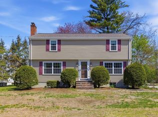 32 Hathaway Rd, Wilmington, MA 01887