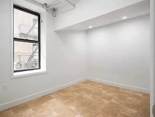 Rented by C2R Management LLC | media 14