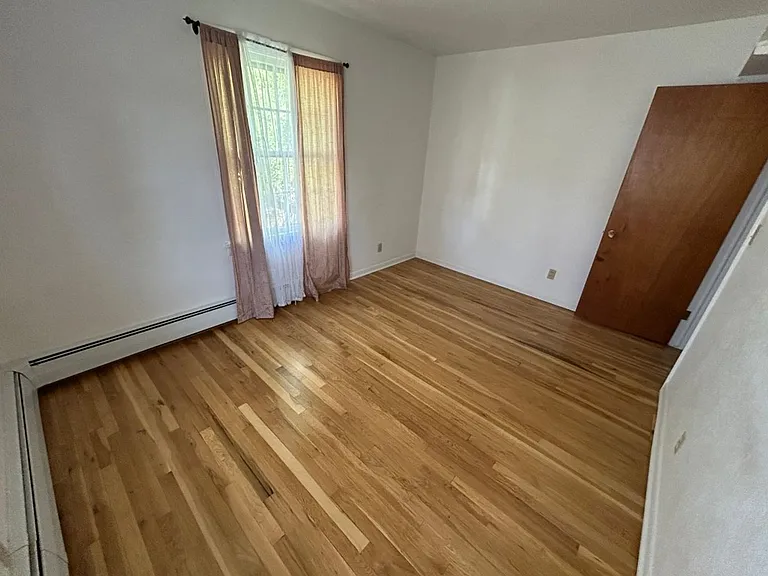 1013 E Park Ave — Photo 12