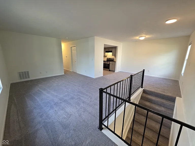 10207 Penrith Dr — Photo 3