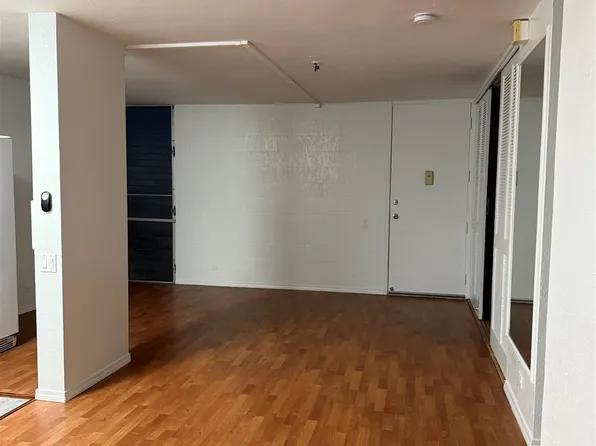 1226 Alexander St APT 605, Honolulu, HI 96826