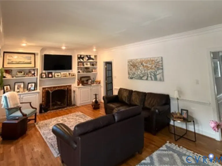 504 Gaslight Dr — Photo 7