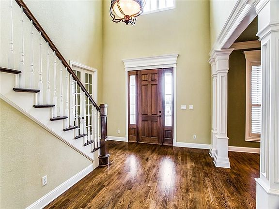 4th image of 1426 Claiborne Ln