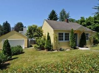 11701 40th Ave NE, Seattle, WA 98125