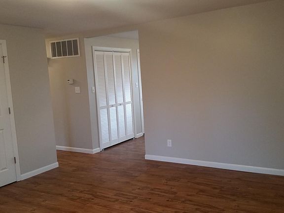 2nd image of 610 Concord Pl