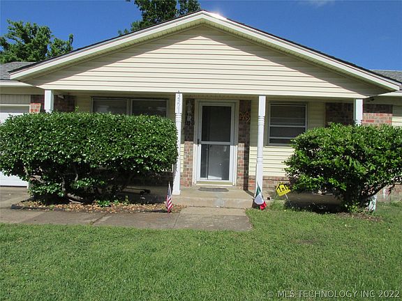 3rd image of 3321 S 126th East Ave