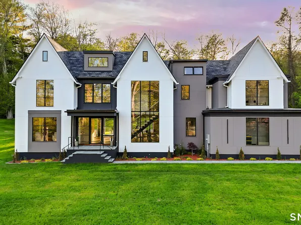 1 Twin Oaks Lane, Westport, CT 06880