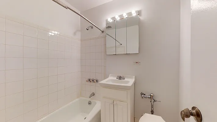 Rented by Bond New York | media 10