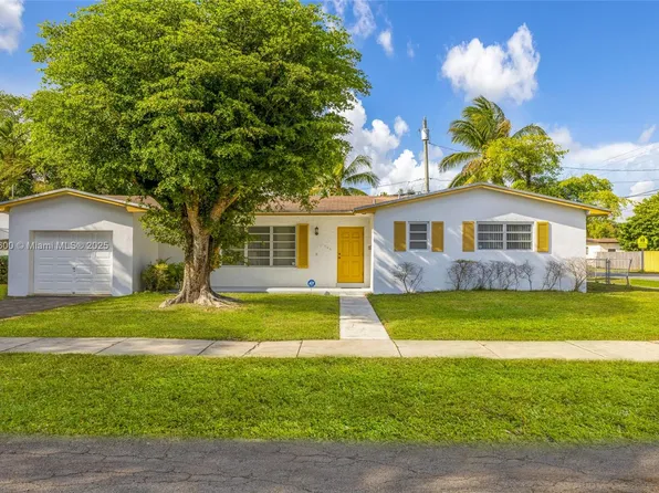 795 NE 155th St, Miami, FL 33162