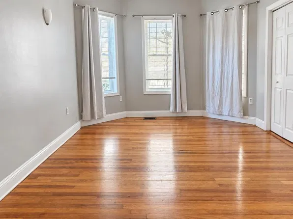 7 Ferndale St #1, Dorchester Center, MA 02124