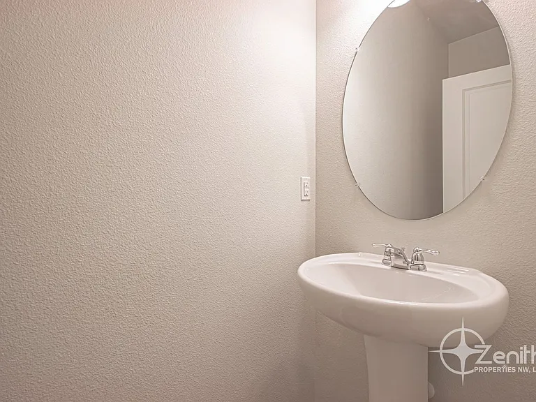 8515 NE 13th Pl — Photo 11