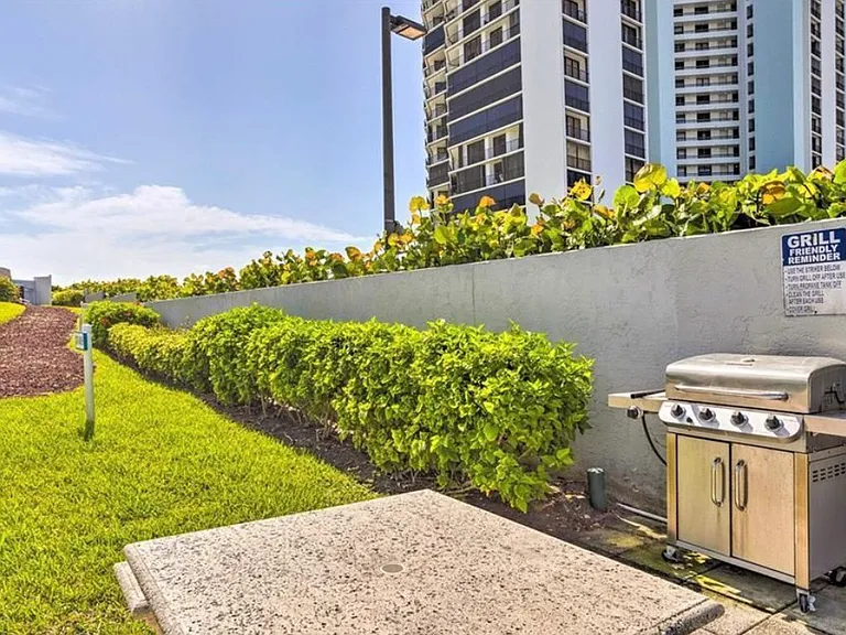 9600 S Ocean Dr #104 — Photo 31